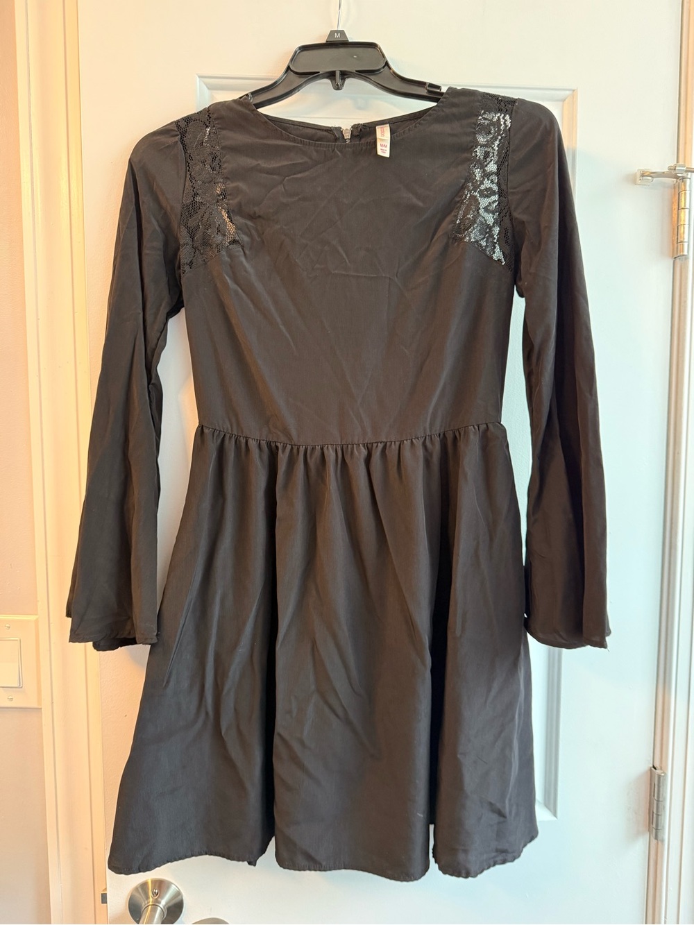 Black Long-Sleeve Lace Yoke Casual Dress